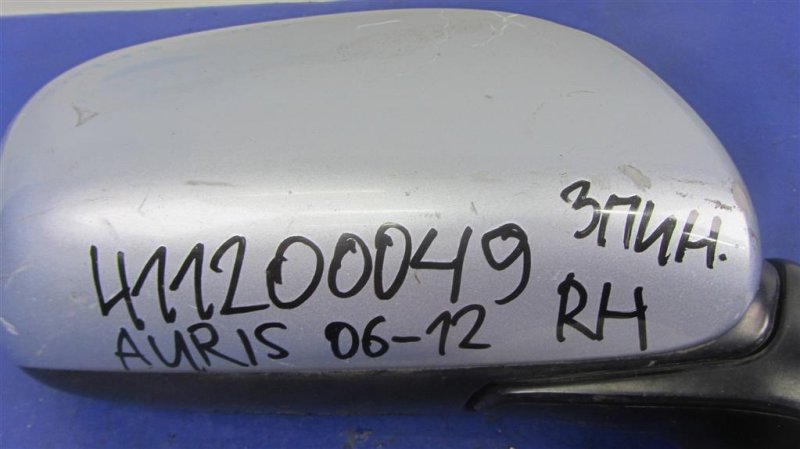 Зеркало правое AURIS 06-12