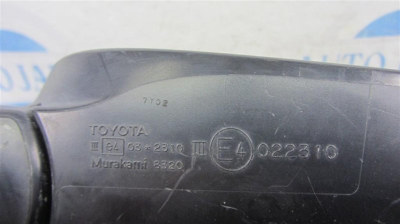 Зеркало правое AURIS 06-12