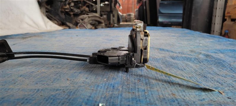 Замок двери задний левый INFINITI M35/M45 04-10 Седан 3.5 VQ35DE Замок двери задний левый INFINITI M35/M45 04-10 Седан 3.5 VQ35DE