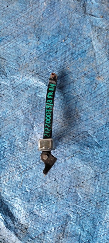 Запчасть ограничитель двери передний правый SUZUKI SX4 06-13 81810-57L01 Б/У Ограничитель двери передний правый SUZUKI SX4 06-13 81810-57L01 Б/У