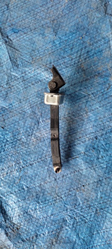 Ограничитель двери передний правый SX4 06-13 Ограничитель двери передний правый SX4 06-13