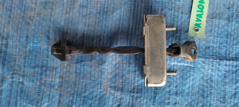 Запчасть ограничитель двери передний левый TOYOTA AVALON 05-12 2007 GSX30 3.5 2GR-FE 68620-AC021 Б/У Ограничитель двери передний левый TOYOTA AVALON 05-12 2007 GSX30 3.5 2GR-FE 68620-AC021 Б/У