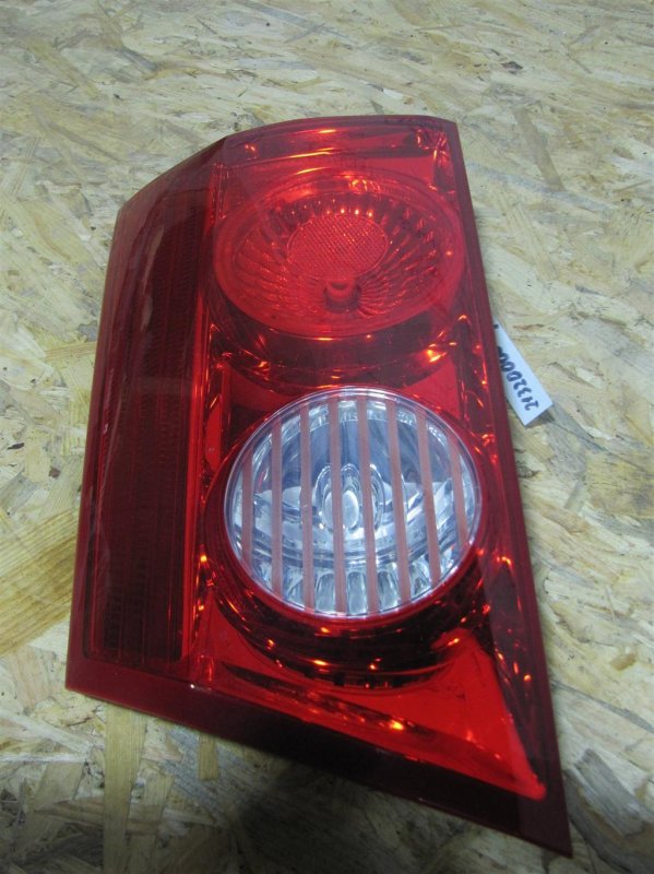 Фонарь внутренний задний правый SIENNA 03-10 2009 GSL20 3.5 2GR-FE