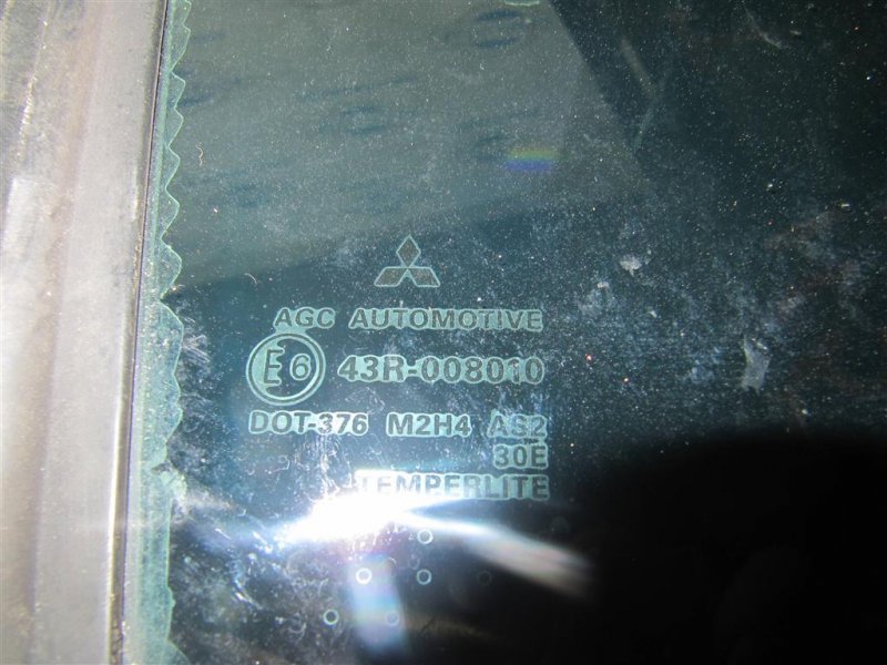 Стекло двери глухое заднее правое GALANT 03-12 2010 Седан 2.4