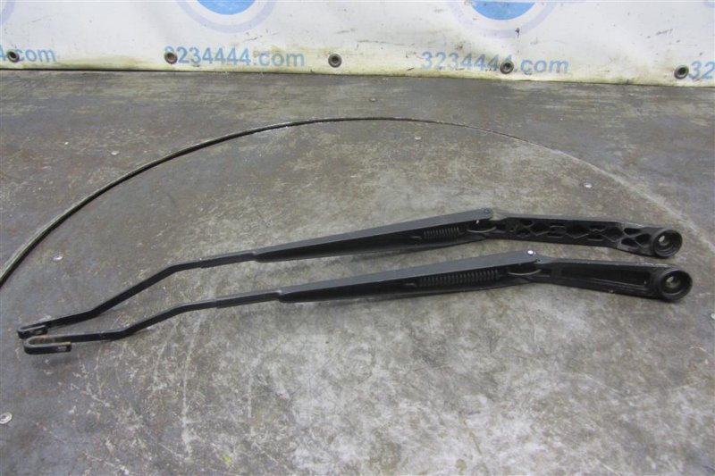 Поводок стеклоочистителя передний MITSUBISHI GALANT 03-12 Седан 2.4