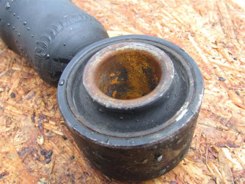 Амортизатор задний SIENNA 03-10 2009 GSL20 3.5 2GR-FE Амортизатор задний SIENNA 03-10 2009 GSL20 3.5 2GR-FE