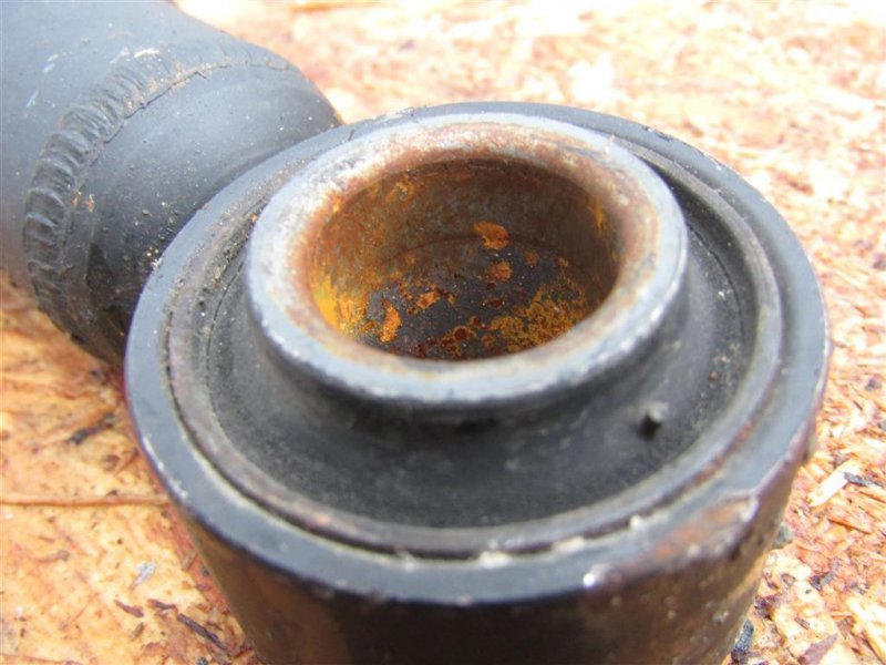 Амортизатор задний TOYOTA SIENNA 03-10 GSL20 3.5 2GR-FE Амортизатор задний TOYOTA SIENNA 03-10 GSL20 3.5 2GR-FE