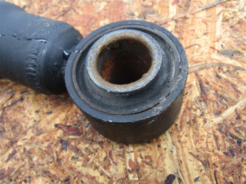 Амортизатор задний TOYOTA SIENNA 03-10 GSL20 3.5 2GR-FE