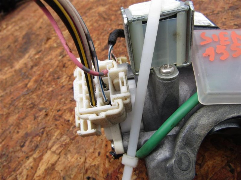 Замок зажигания SIENNA 03-10 2009 GSL20 3.5 2GR-FE