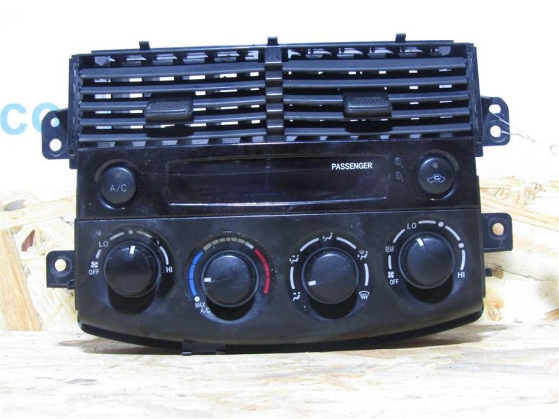 Запчасть блок управления печкой TOYOTA SIENNA 03-10 2009 GSL20 3.5 2GR-FE 84010-08130 Б/У Блок управления печкой TOYOTA SIENNA 03-10 2009 GSL20 3.5 2GR-FE 84010-08130 Б/У