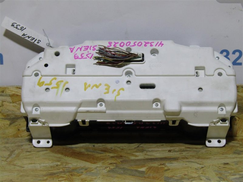 Панель приборов TOYOTA SIENNA 03-10 GSL20 3.5 2GR-FE Панель приборов TOYOTA SIENNA 03-10 GSL20 3.5 2GR-FE