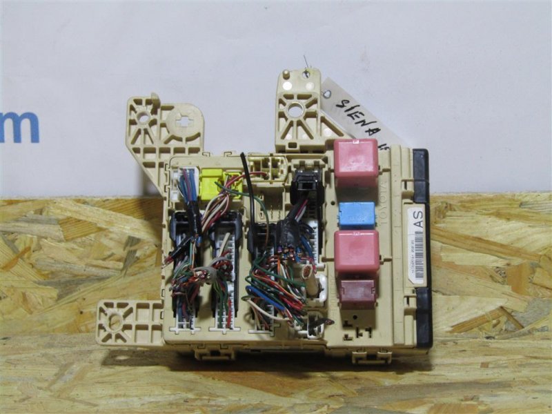 Блок предохранителей салон SIENNA 03-10 2009 GSL20 3.5 2GR-FE