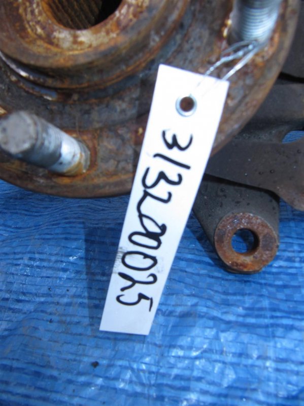 Кулак поворотный передний левый 6 GG 02-07 2008 Седан 2.3 Кулак поворотный передний левый 6 GG 02-07 2008 Седан 2.3