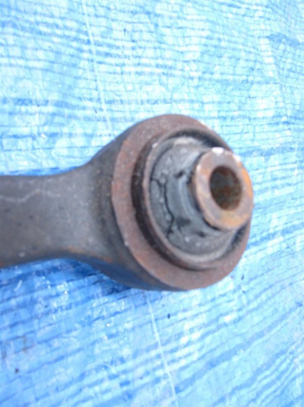 Рычаг передней подвески верхний передний правый MAZDA 6 GG 02-07 Седан 2.3