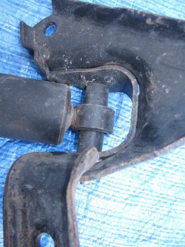 Амортизатор задний 6 GG 02-07 2008 Седан 2.3