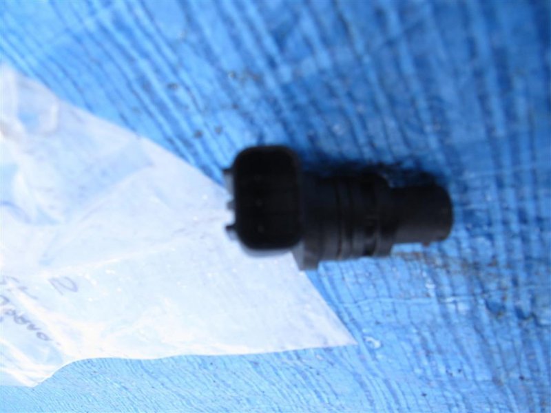 Датчик положения распредвала MAZDA 6 GG 02-07 Седан 2.3 Датчик положения распредвала MAZDA 6 GG 02-07 Седан 2.3