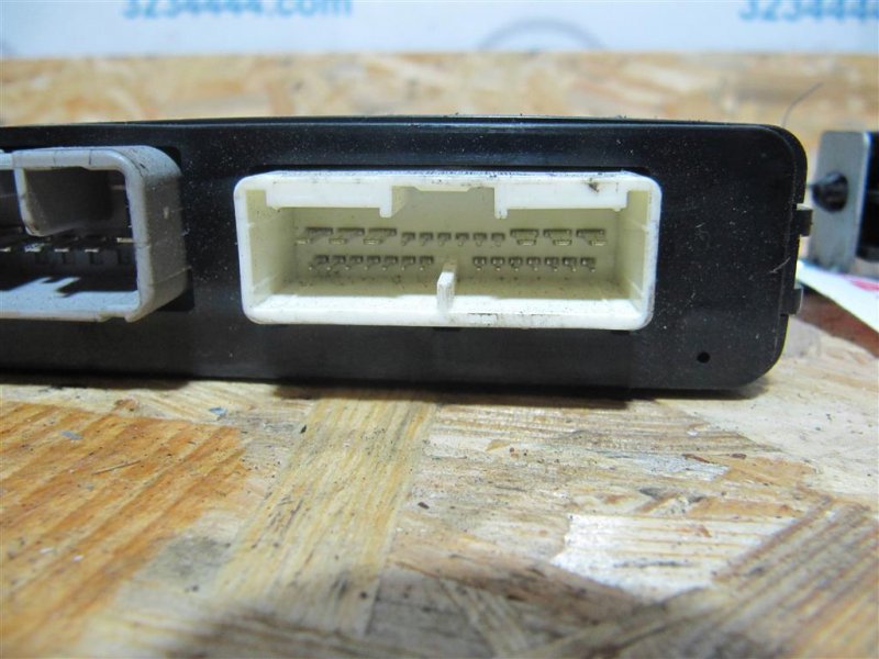 Блок управления дверей задний левый SIENNA 03-10 2009 GSL20 3.5 2GR-FE