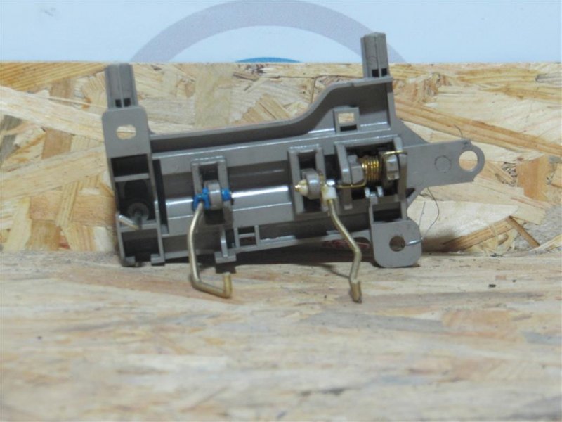 Ручка двери внутренняя задняя левая SIENNA 03-10 2009 GSL20 3.5 2GR-FE