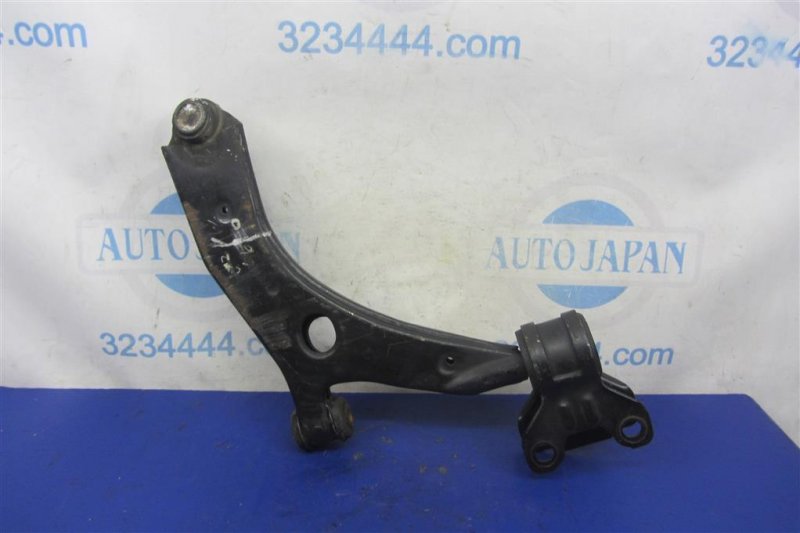 Рычаг передней подвески нижний передний левый MAZDA 3 BL 09-13 Седан 2.0
