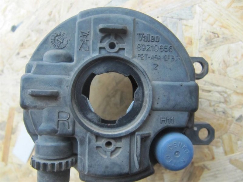 Противотуманная фара правая TOYOTA CAMRY 40 06-11 Противотуманная фара правая TOYOTA CAMRY 40 06-11