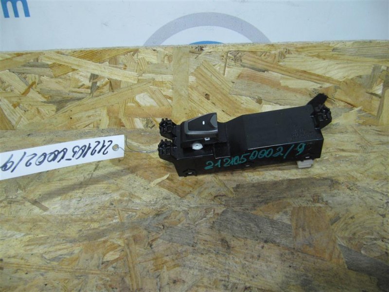Кнопка стеклоподъемника задняя левая HYUNDAI SANTA FE (DM) 12-18 Внедорожник 2.4