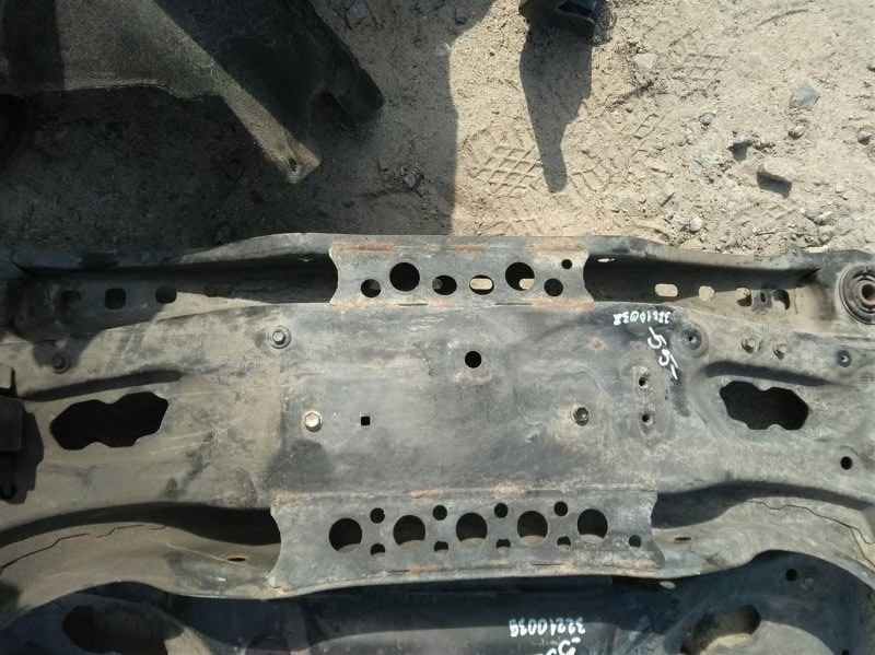 Балка задней подвески TOYOTA CAMRY 55 14-17 51206-06091 Б/У