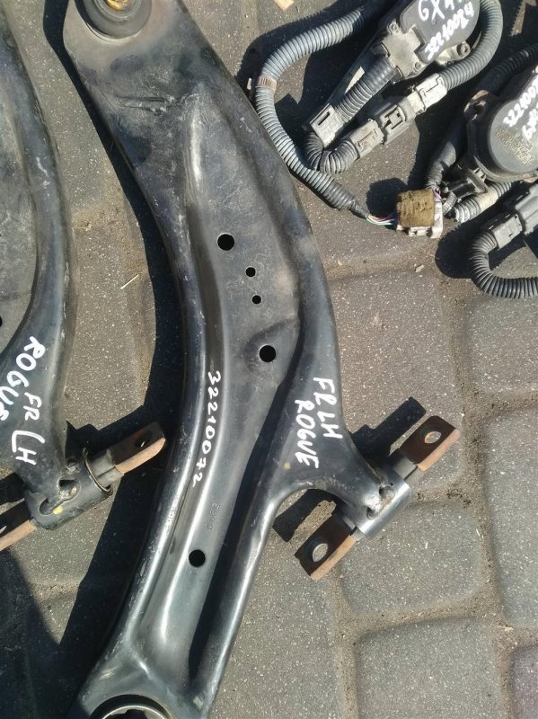 Рычаг передней подвески нижний передний левый NISSAN X-TRAIL/ROGUE T32 13-20 54501-4CA0A Б/У