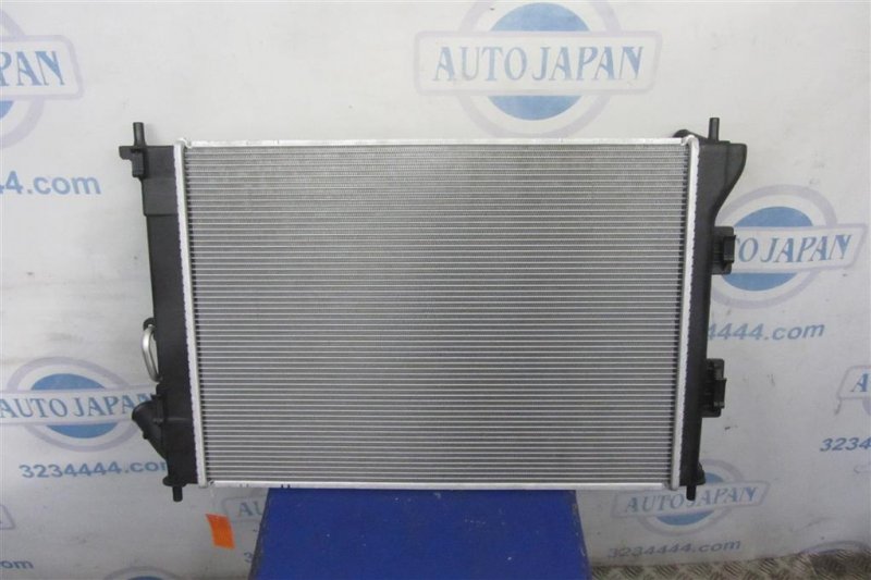 Запчасть радиатор основной KIA SOUL PS 13-19 25310-B2050 новая Радиатор основной KIA SOUL PS 13-19 25310-B2050 новая