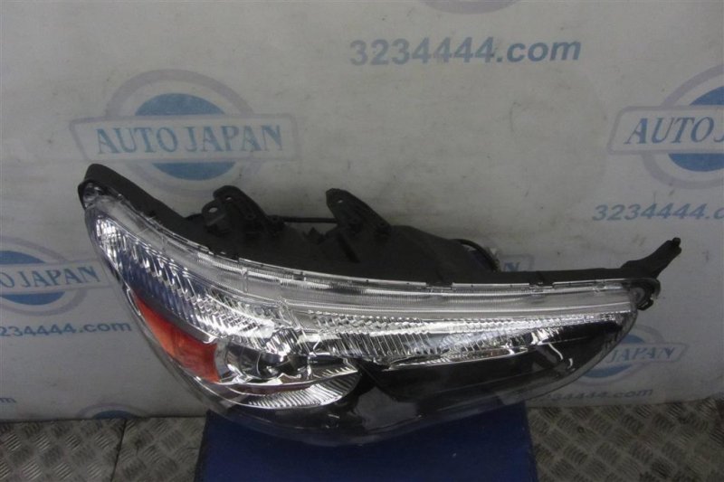 Фара передняя правая MITSUBISHI ASX / OUTLANDER SPORT 10-21