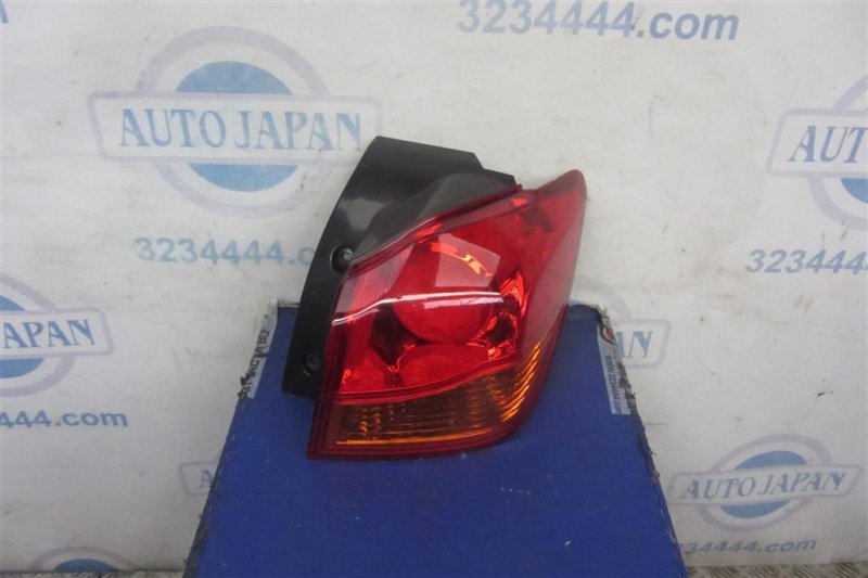 Запчасть фонарь наружный задний правый MITSUBISHI ASX / OUTLANDER SPORT 10-21 8330A722 новая Фонарь наружный задний правый MITSUBISHI ASX / OUTLANDER SPORT 10-21 8330A722 новая