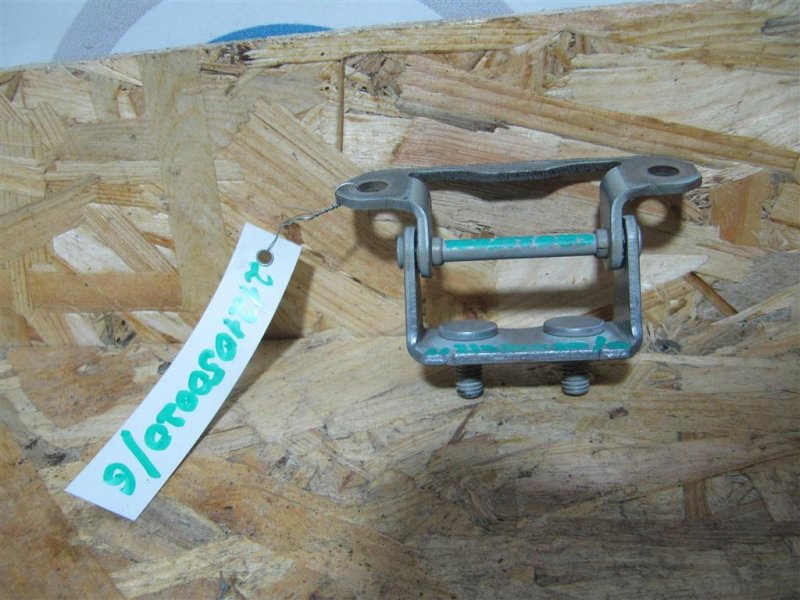 Петля крышки багажника левая SUBARU CROSSTREK 12-17 Внедорожник 2.0