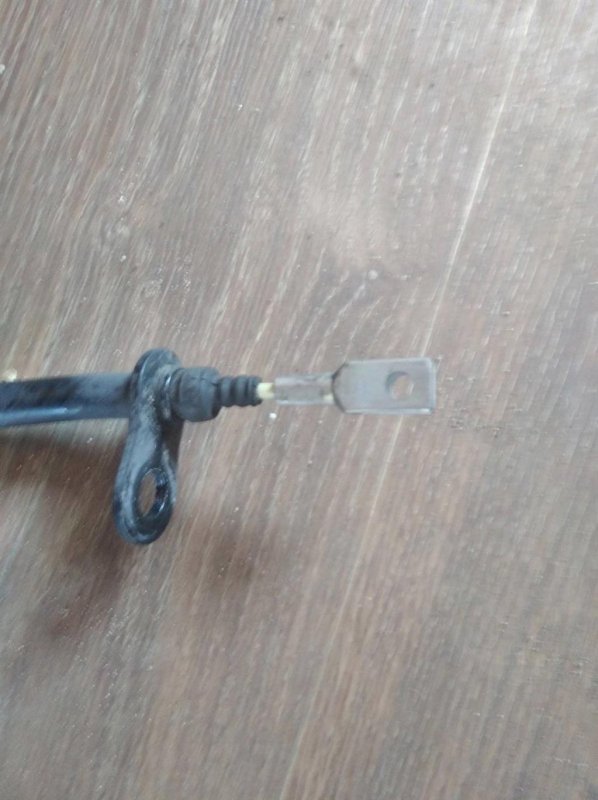 Трос стояночного тормоза INFINITI M25/M37/M56/Q70/M35H 10-16