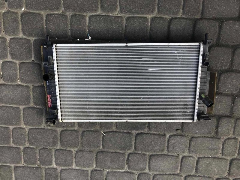 Запчасть радиатор основной MAZDA 3 BL 09-13 R2AH-15-20Y Б/У Радиатор основной MAZDA 3 BL 09-13 R2AH-15-20Y Б/У