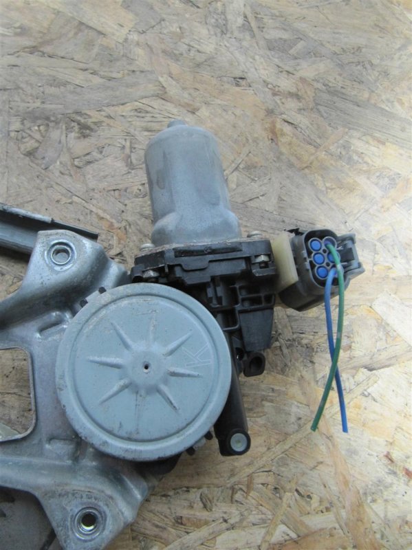 Стеклоподъемник задний левый INFINITI FX/QX70 S51 08-17 Внедорожник 3.5