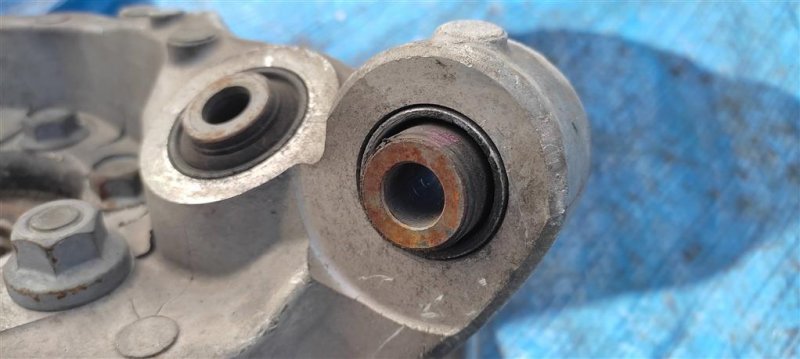 Цапфа задняя левая FX/QX70 S51 08-17 2011 Внедорожник 3.5 Цапфа задняя левая FX/QX70 S51 08-17 2011 Внедорожник 3.5