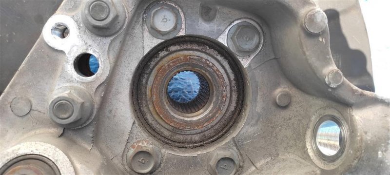 Цапфа задняя левая FX/QX70 S51 08-17 2011 Внедорожник 3.5 Цапфа задняя левая FX/QX70 S51 08-17 2011 Внедорожник 3.5