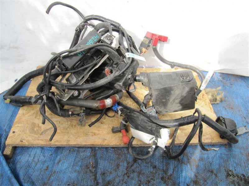 Проводка подкапотная NISSAN JUKE 10-19 2012 Внедорожник 1.6 MR16DDT 24011-1KC1B Б/У