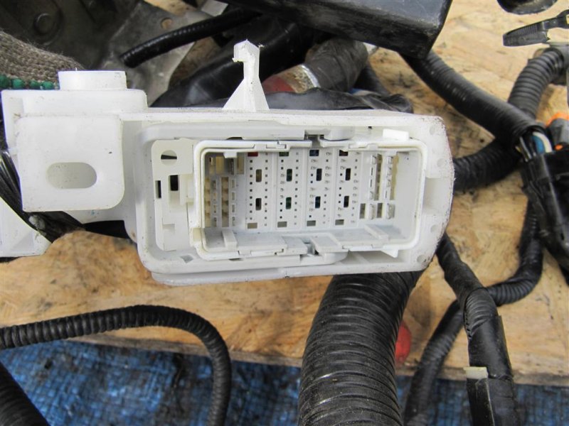 Проводка подкапотная JUKE 10-19 2012 Внедорожник 1.6 MR16DDT