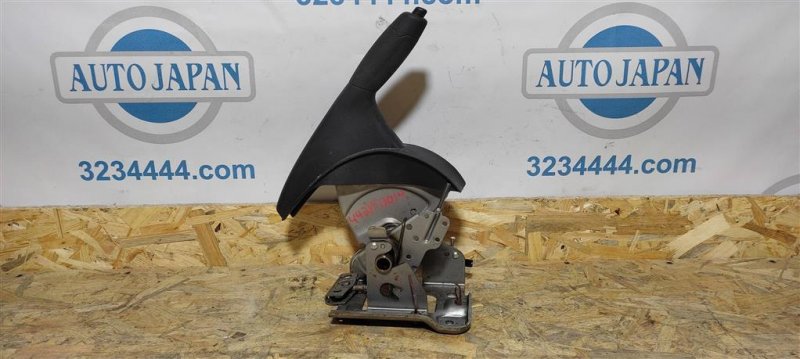 Рычаг стояночного тормоза NISSAN JUKE 10-19 2012 Внедорожник 1.6 MR16DDT 36010-1KA0A Б/У