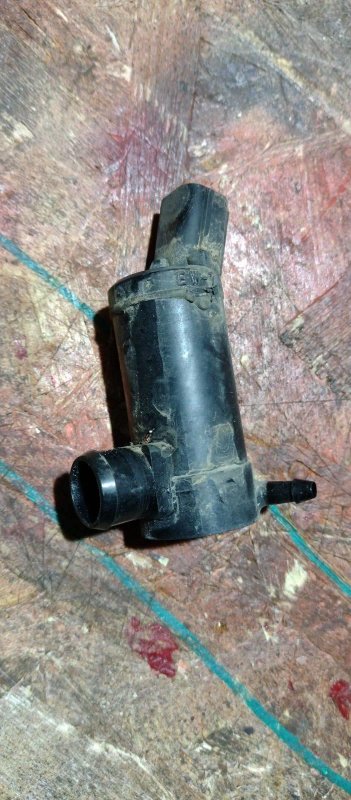 Насос омывателя стекла SUBARU LEGACY 03-09 BL/BP Насос омывателя стекла SUBARU LEGACY 03-09 BL/BP