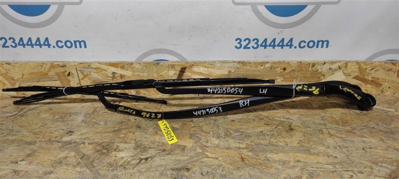 Запчасть поводок стеклоочистителя передний HYUNDAI SONATA LF 2014- 2017 Седан 2.4 98321-C1000 Б/У Поводок стеклоочистителя передний HYUNDAI SONATA LF 2014- 2017 Седан 2.4 98321-C1000 Б/У