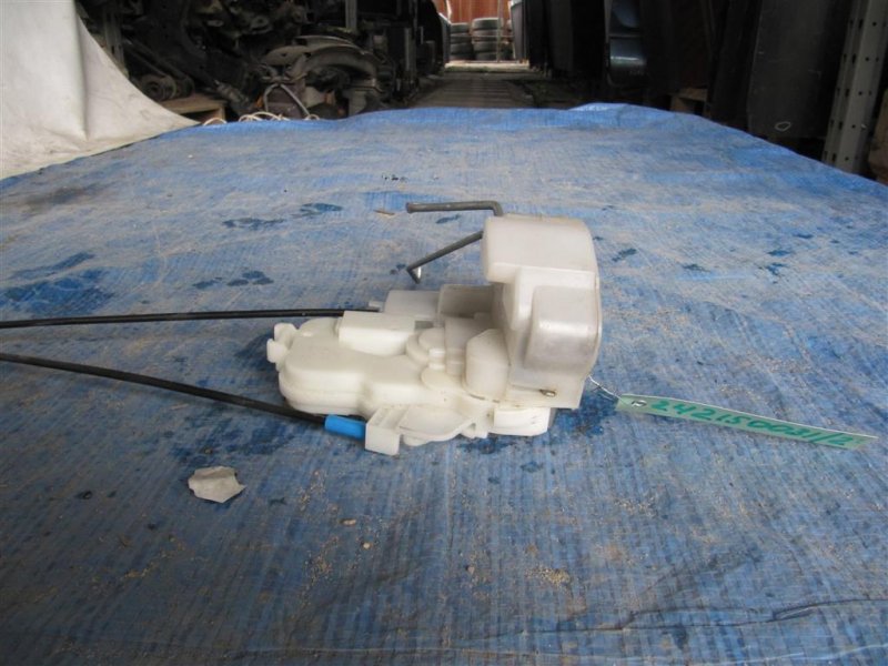 Замок двери передний левый OUTBACK 09-14 BR 2011 Внедорожник 2.5 Замок двери передний левый OUTBACK 09-14 BR 2011 Внедорожник 2.5