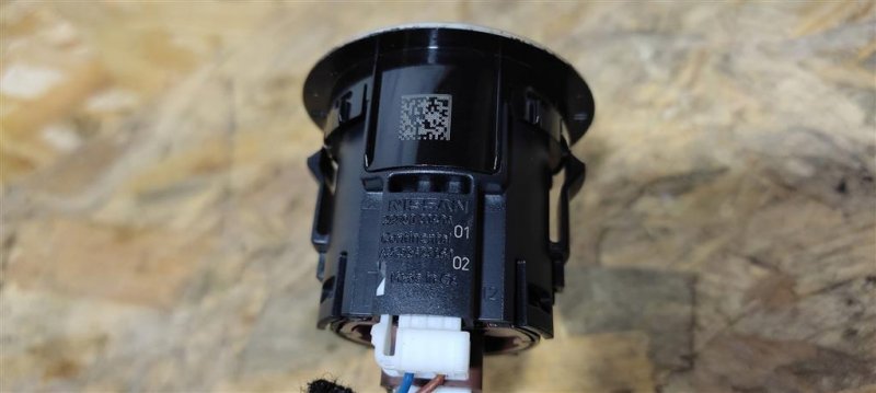 Кнопка старт-стоп NISSAN ALTIMA L33 12-18 L33 2.5 Кнопка старт-стоп NISSAN ALTIMA L33 12-18 L33 2.5