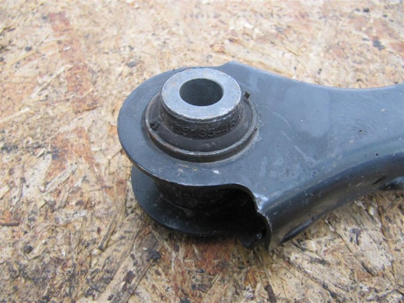 Рычаг задней подвески поперечный верхний задний правый NISSAN ALTIMA L33 12-18 L33 2.5