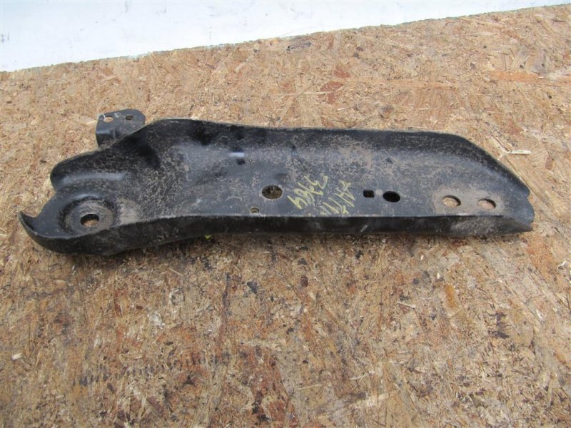 Крепление балки подвески правое NISSAN ALTIMA L33 12-18 2018 L33 2.5 55451-3TA0B Б/У