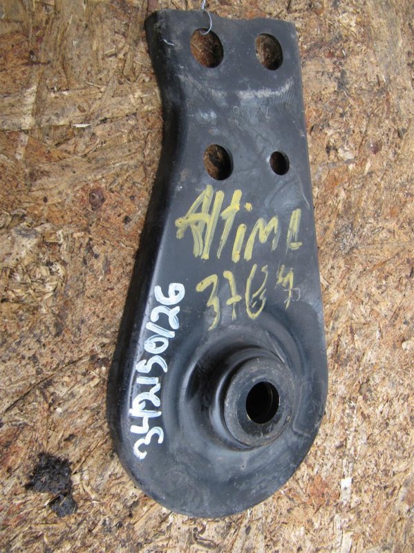 Крепление балки подвески NISSAN ALTIMA L33 12-18 2018 L33 2.5 55451-JA10A Б/У