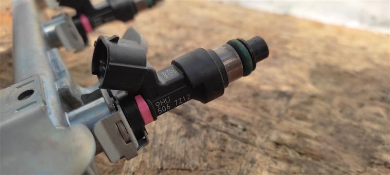 Форсунка топливная ALTIMA L33 12-18 2018 L33 2.5