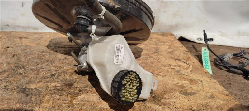 Главный тормозной цилиндр ALTIMA L33 12-18 2018 L33 2.5