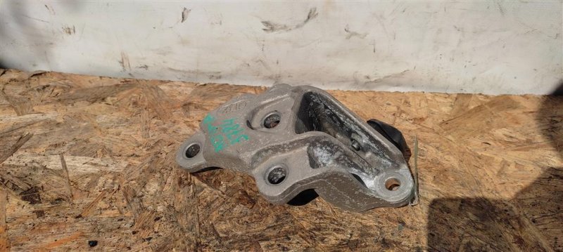 Запчасть кронштейн двигателя NISSAN ALTIMA L33 12-18 2018 L33 2.5 11232-3TS0B Б/У Кронштейн двигателя NISSAN ALTIMA L33 12-18 2018 L33 2.5 11232-3TS0B Б/У