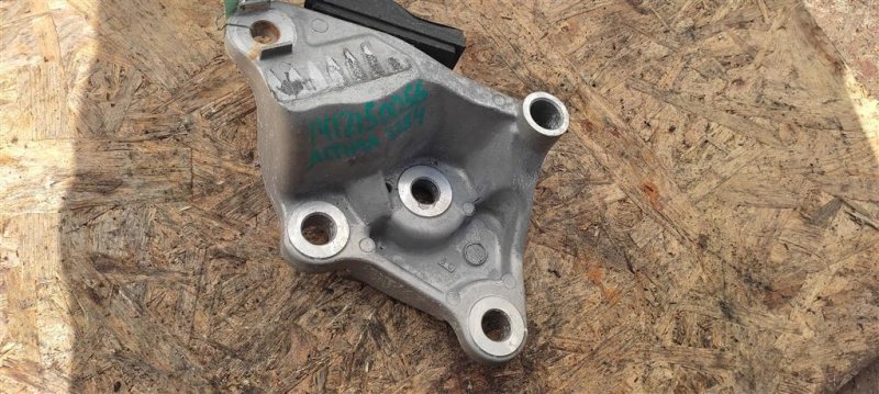 Кронштейн двигателя ALTIMA L33 12-18 2018 L33 2.5 Кронштейн двигателя ALTIMA L33 12-18 2018 L33 2.5
